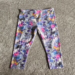 Athleta Women's Multicolor Floral Leggings - Elation Capri 19”